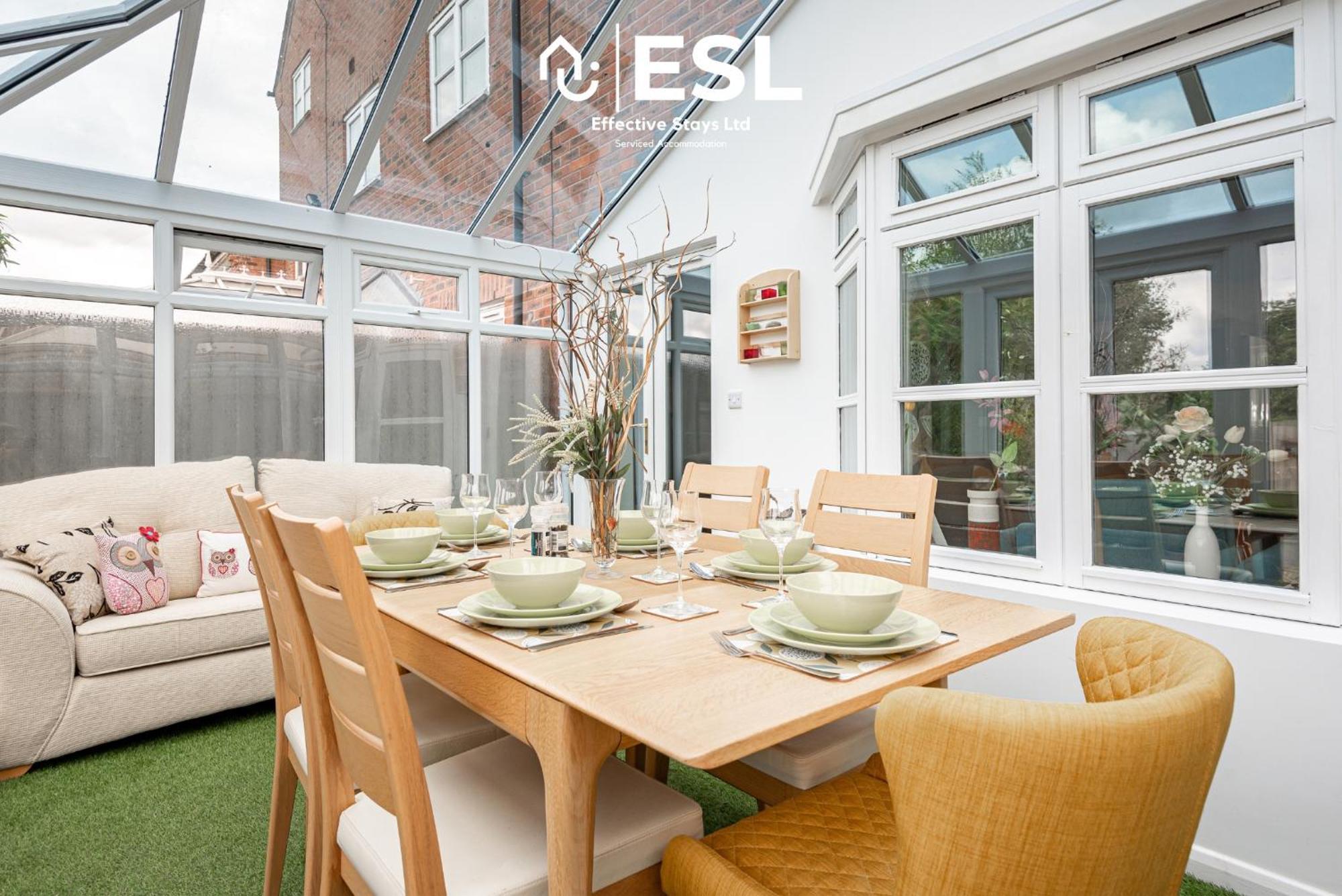 4 Bedroom Townhouse 10Mins Walk From Shrewsbury Town Centre With Parking 外观 照片