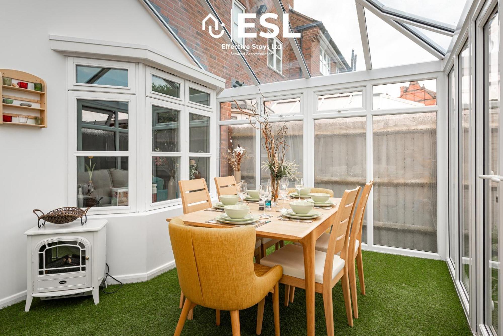 4 Bedroom Townhouse 10Mins Walk From Shrewsbury Town Centre With Parking 外观 照片